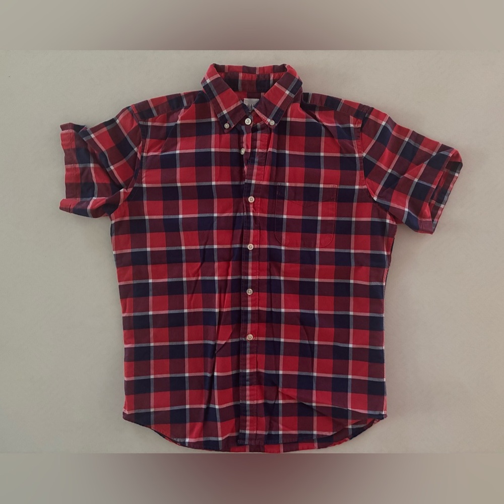 GAP Men's Red and Blue Plaid Button Down Shirt